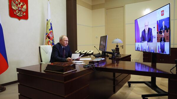 Президент РФ Владимир Путин провел совещание по экономическим вопросам - Sputnik Литва