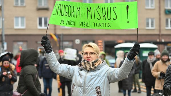 Акция в защиту лесов в Вильнюсе - Sputnik Литва