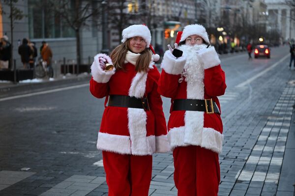 Рождественский забег этого года стал 28-м по счету. - Sputnik Литва