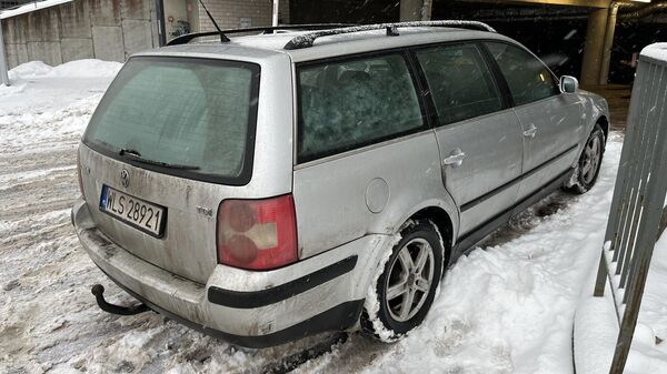 Автомобиль Volkswagen Passat, принадлежащий гражданину Казахстана  - Sputnik Литва