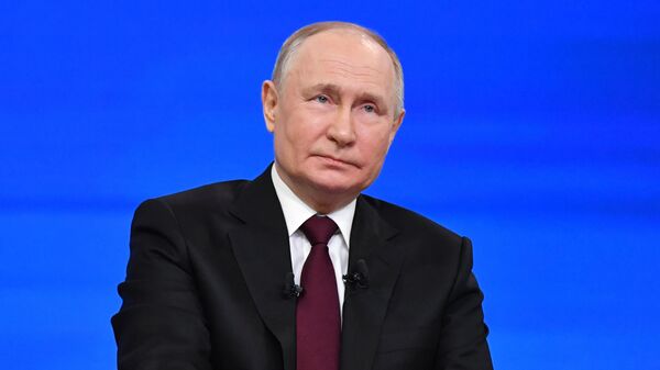 Прямая линия и большая пресс-конференция президента России Владимира Путина - Sputnik Литва