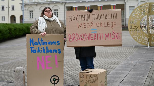 Акция в центре Вильнюса против поправок в закон об охоте - Sputnik Литва