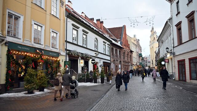 Численность населения латвии эстонии. Динамика населения латвии. Численность стран прибалтики. Численность эстония 1980. Численость населения прибалтийских стан.