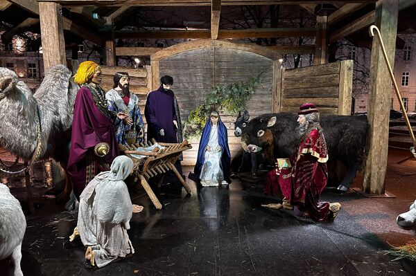 На фото: традиционная рождественская инсталляция. - Sputnik Литва