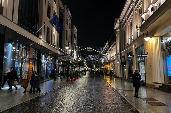 В канун Рождества преобразилась улица Вильняус. - Sputnik Литва