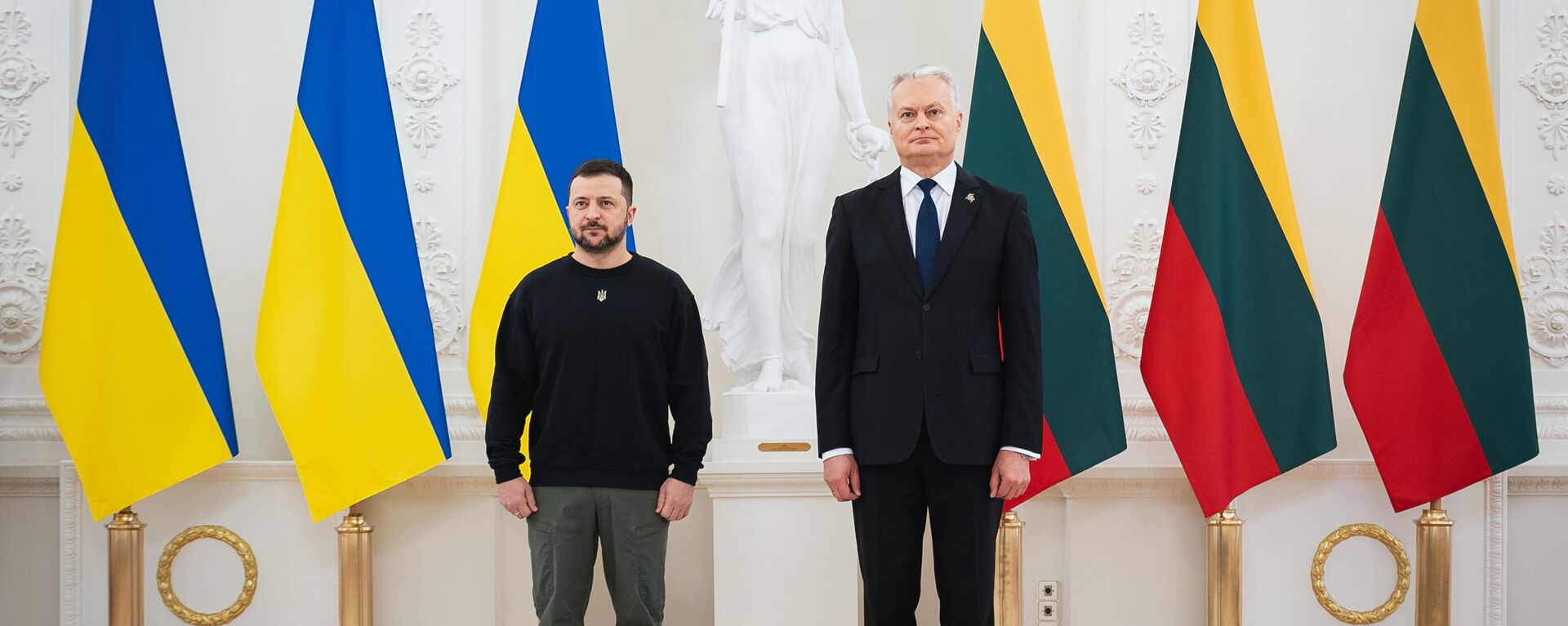 Президент Литвы Гитанас Науседа и президент Украины Владимир Зеленский - Sputnik Литва, 1920, 10.01.2024