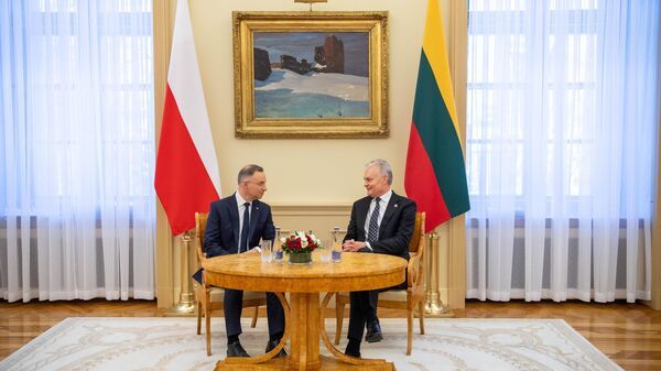 Президент Литвы Гитанас Науседа и президент Польши Анджей Дуда в президентском дворце в Вильнюсе - Sputnik Литва
