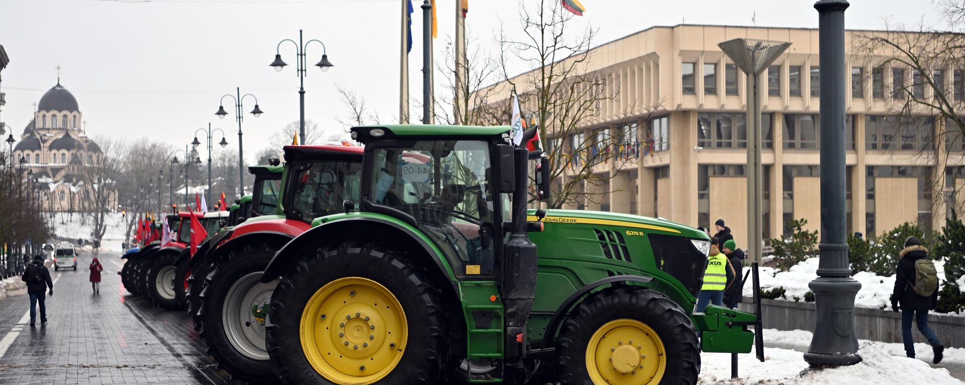 Протест литовских фермеров на тракторах в центре Вильнюса - Sputnik Литва, 1920, 23.01.2024