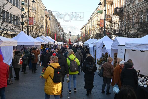 Ярмарка Казюкаса пользуется популярностью и собирает тысячи жителей Литвы и гостей республики. - Sputnik Литва