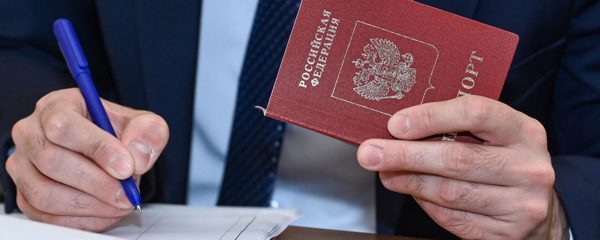 Голосование на выборах президента РФ за рубежом - Sputnik Литва, 1920, 30.10.2025