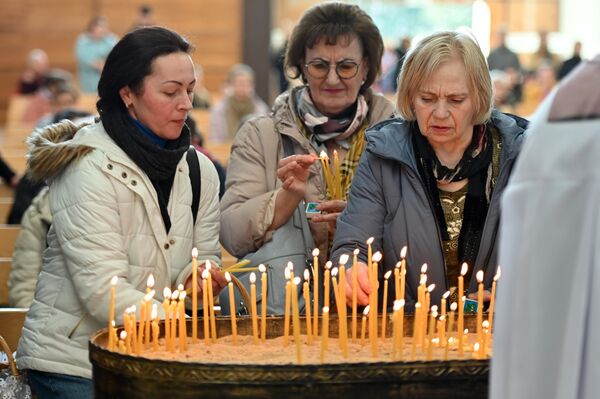 В 2025 году католики и православные будут отмечать главный христианский праздник вместе. - Sputnik Литва