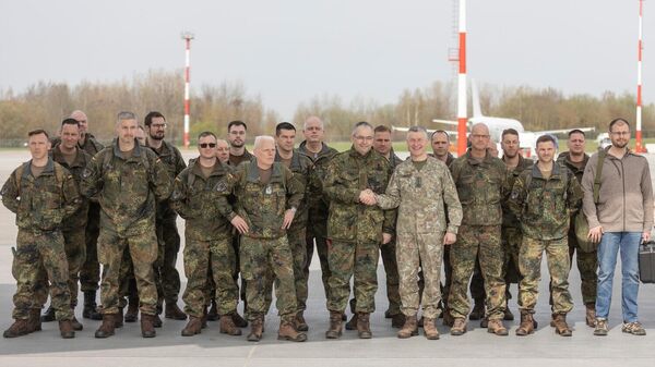 В Литву прибыла первая группа из состава бригады Бундесвера - Sputnik Литва