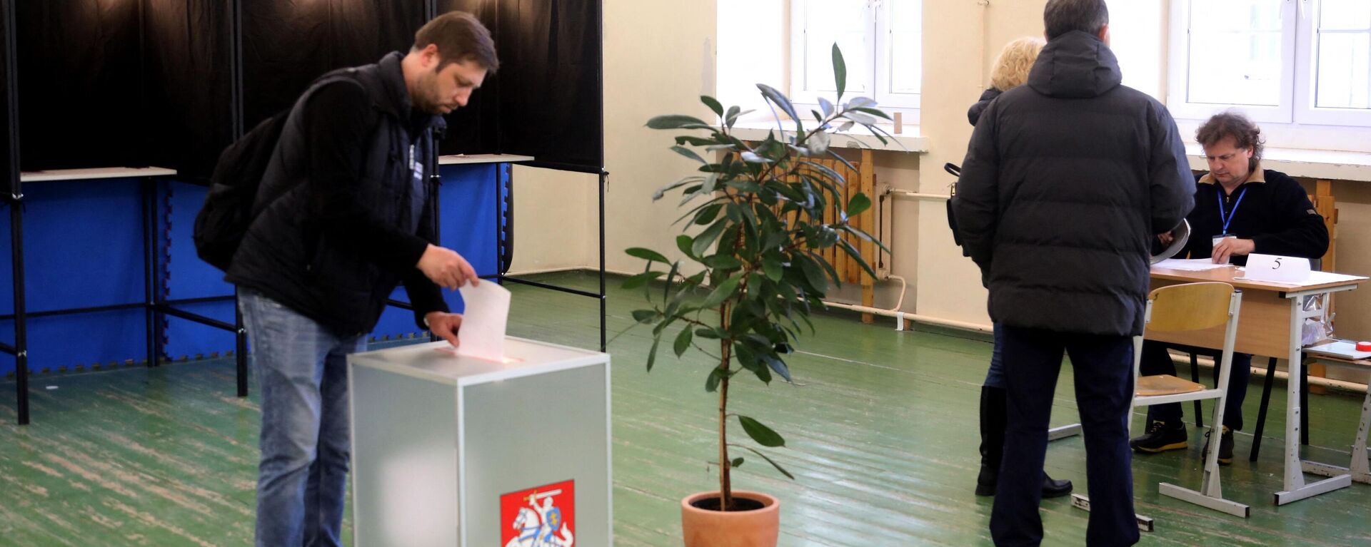 Голосование на выборах в Литве - Sputnik Литва, 1920, 12.05.2024