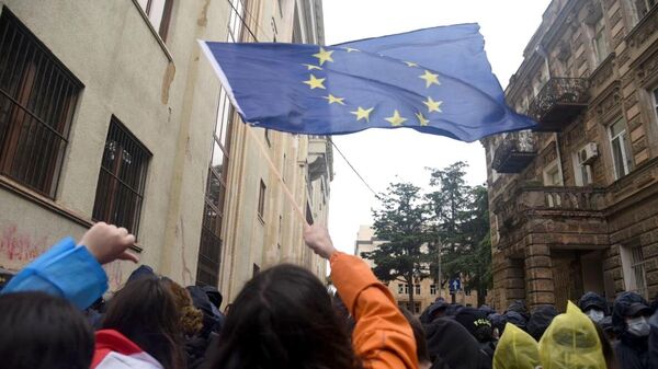 Акция протеста в Тбилиси против закона об иноагентах - Sputnik Литва