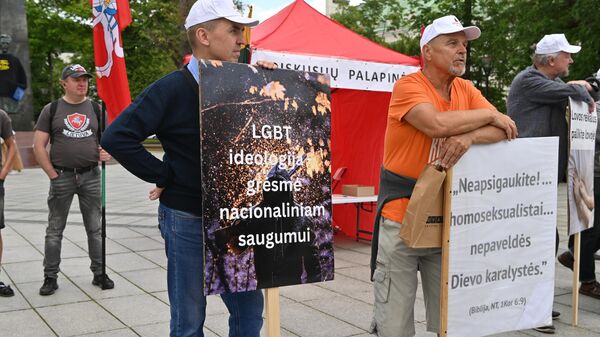 Шествие в Вильнюсе в поддержку традиционных семей - Sputnik Литва