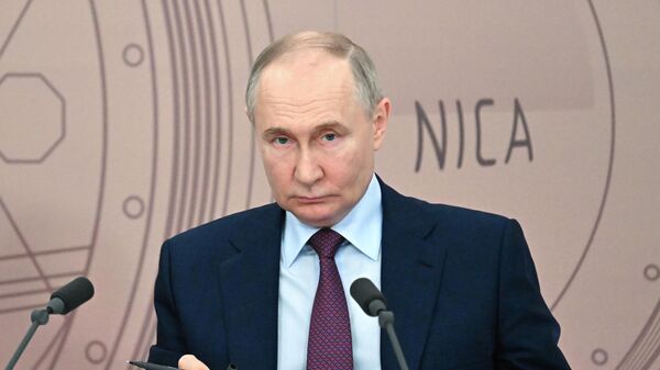 Президент России Владимир Путин проводит заседание Совета по науке и образованию - Sputnik Литва