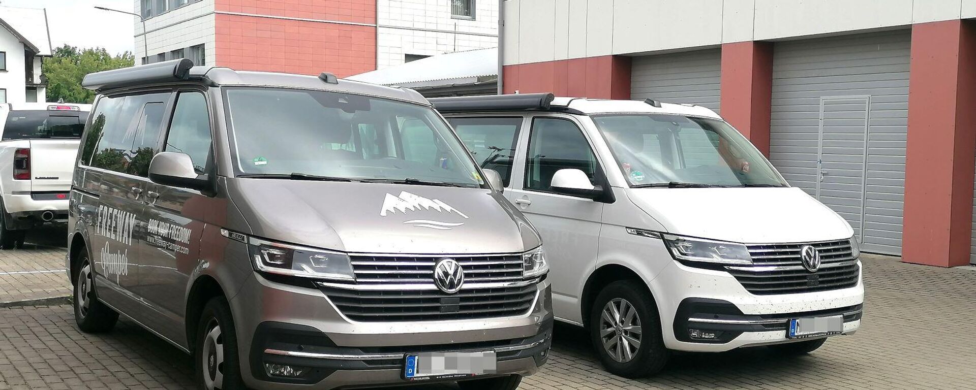 Автофургоны Volkswagen California, задержанные в Литве - Sputnik Литва, 1920, 24.06.2024