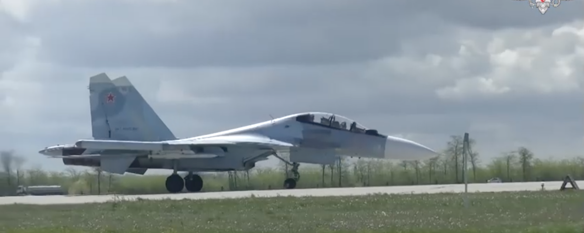 Истребители Су-30СМ патрулируют воздушное пространство в зоне спецоперации - Sputnik Литва, 1920, 30.06.2024