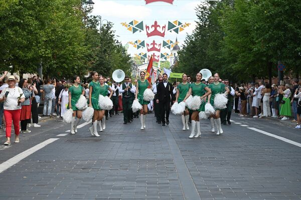 В субботу, 6 июля, в Вильнюсе состоялось традиционное шествие участников и создателей &quot;Праздника песен&quot;. - Sputnik Литва