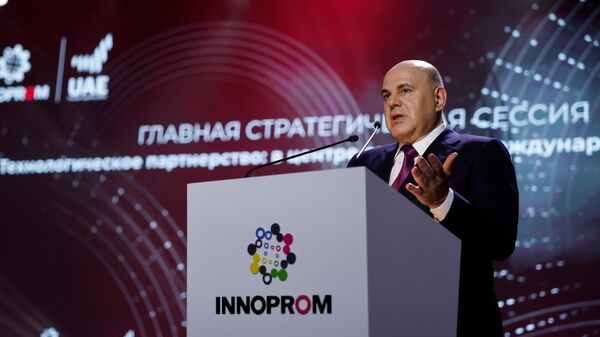 Премьер-министр Михаил Мишустин посетил XIV международную промышленную выставку Иннопром-2024 - Sputnik Литва