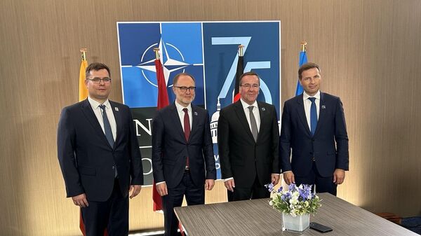 Министры обороны стран Балтии и Германии на саммите НАТО в Вашингтоне - Sputnik Литва
