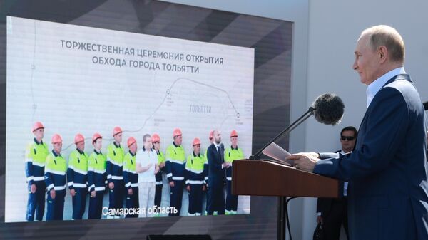 Президент Владимир Путин принял участие в церемонии открытия северного обхода Твери и обхода Тольятти - Sputnik Литва