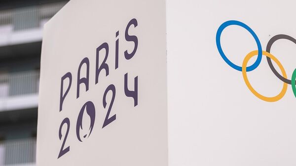 Логотип Олимпиады-2024 и олимпийских колец в Париже - Sputnik Литва