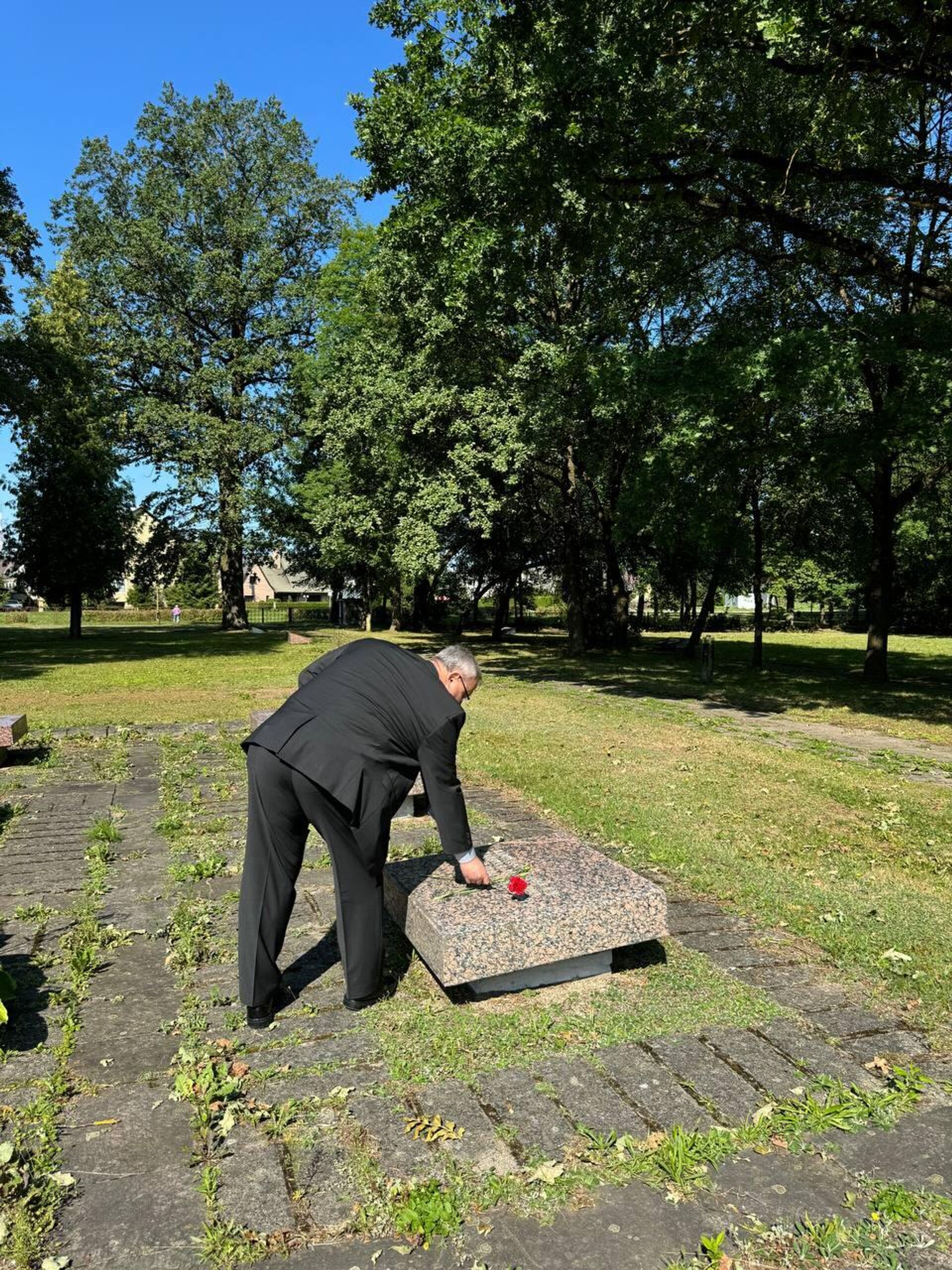 Памятные мероприятия по случаю 80-летия освобождения Каунаса от немецко-фашистских захватчиков - Sputnik Литва, 1920, 01.08.2024