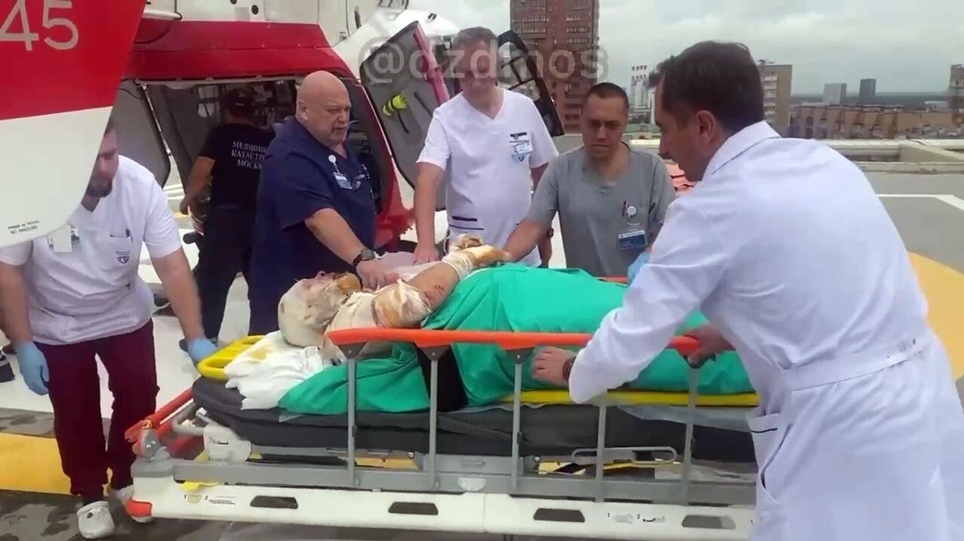 Раненого военкора Евгения Поддубного доставили в НИИ Склифосовского - Sputnik Литва, 1920, 08.08.2024