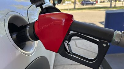 Заправка автомобиля в Колорадо