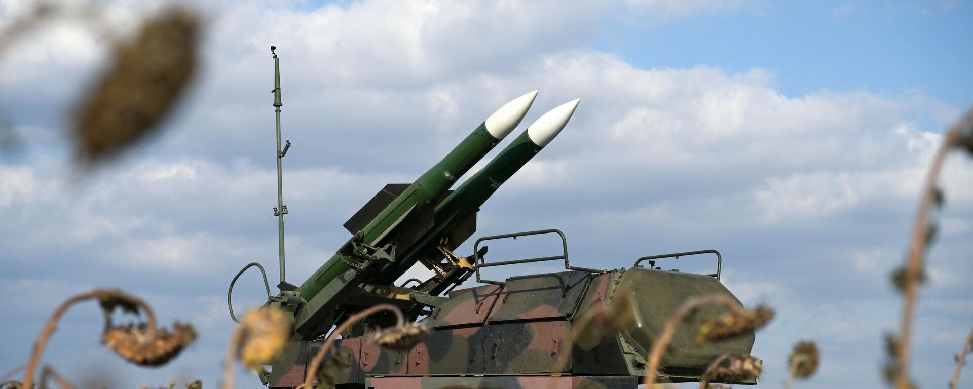 Зенитный ракетный комплекс Бук-М2 - Sputnik Литва, 1920, 31.03.2026