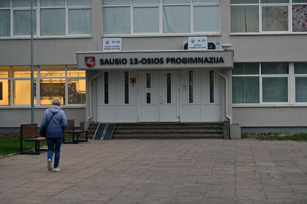 В Литве проходит основной день голосования на втором туре выборов в Сейм. - Sputnik Литва