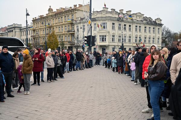 В последних числах октября в центре Вильнюса прошло карнавальное мексиканское шествие, посвященное Дню мертвых. - Sputnik Литва