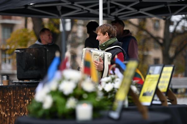 По словам протестующих, сфера общественного питания находится в зоне повышенного риска, а количество банкротств в этой сфере одно из самых высоких в Литве. - Sputnik Литва