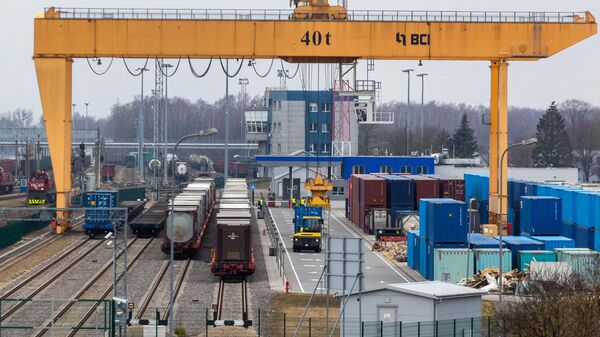 Грузовые поезда, архивное фото - Sputnik Литва