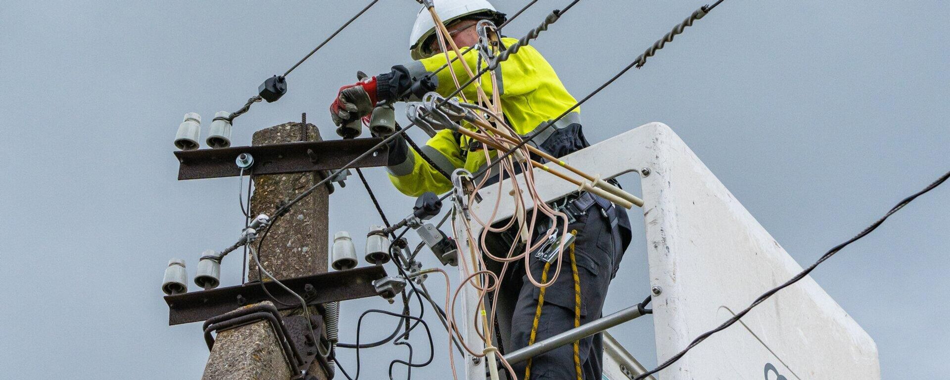 Сотрудник ESO за работой, архивное фото - Sputnik Литва, 1920, 03.02.2026