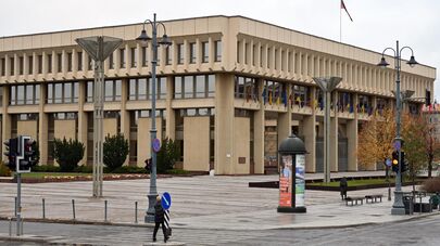 Здание Сейма Литвы в Вильнюсе