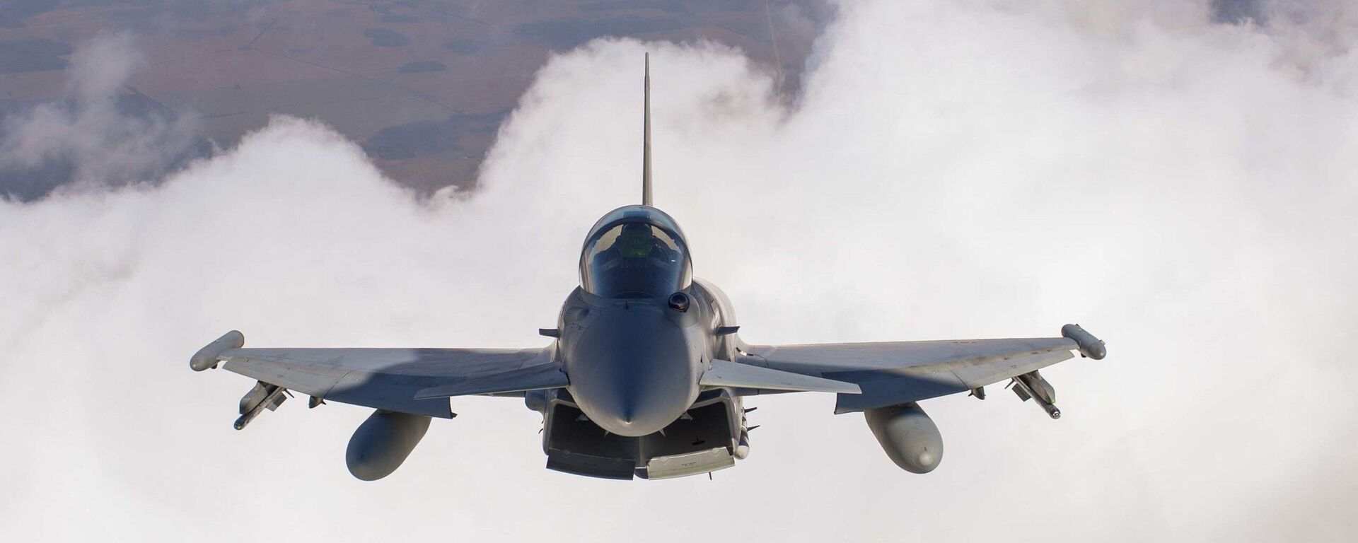 Летные тренировки Eurofighter Typhoon в Шяуляе - Sputnik Литва, 1920, 14.03.2025