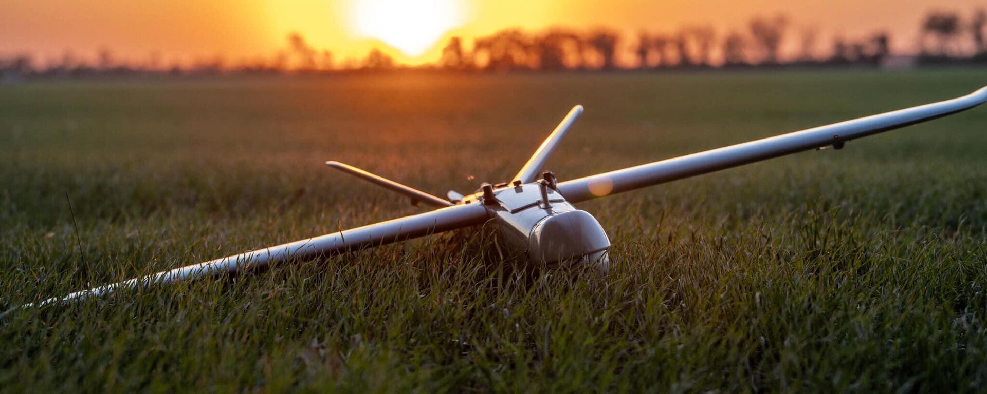 Дрон самолетного типа, архивное фото - Sputnik Литва, 1920, 24.09.2025