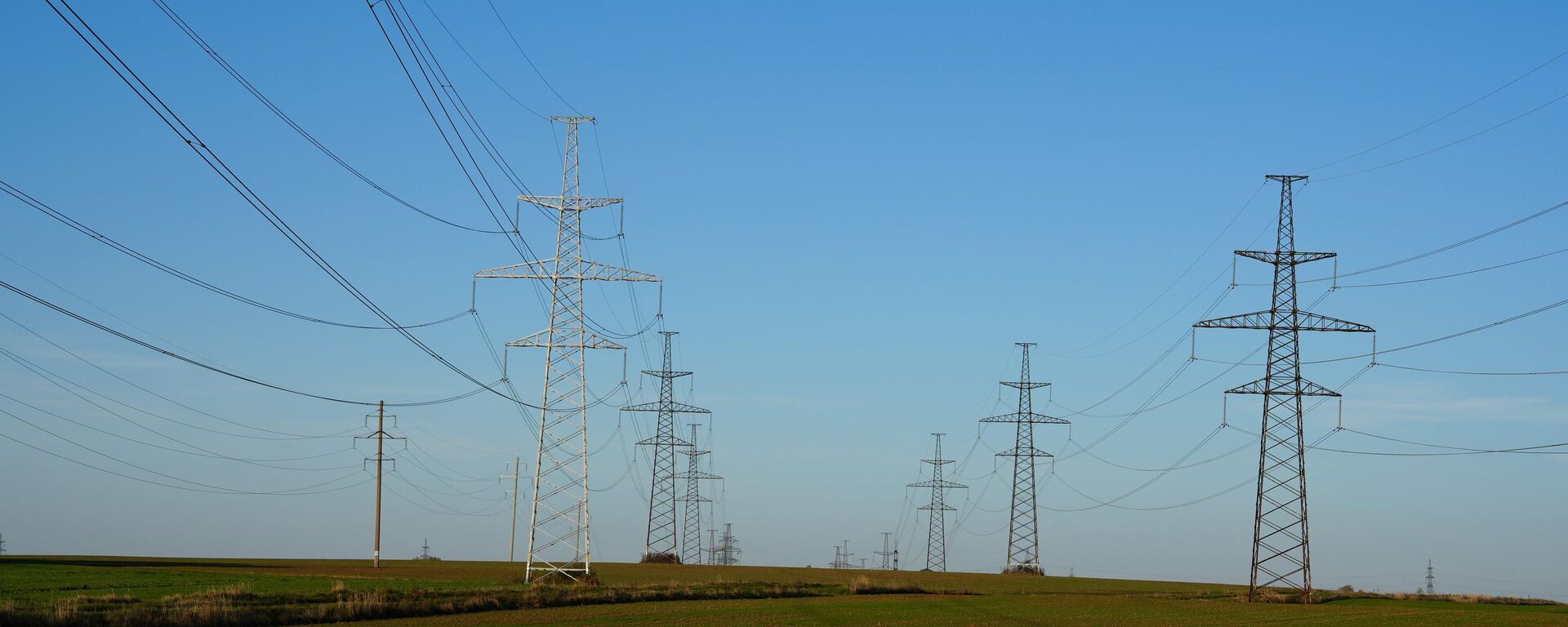 ЛЭП, архивное фото - Sputnik Литва, 1920, 08.08.2025