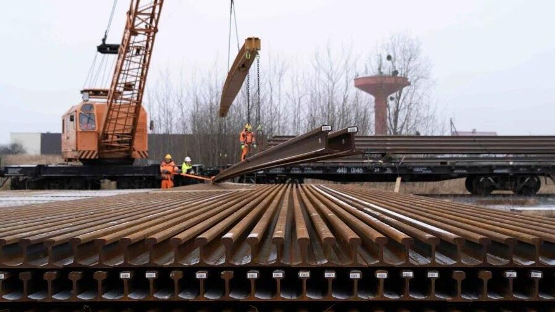 Рельсы для строительства железнодорожной магистрали Rail Baltica в Литве - Sputnik Литва, 1920, 12.12.2024