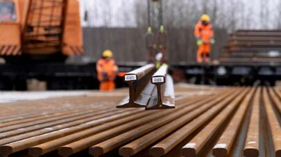 Рельсы для строительства железнодорожной магистрали Rail Baltica в Литве