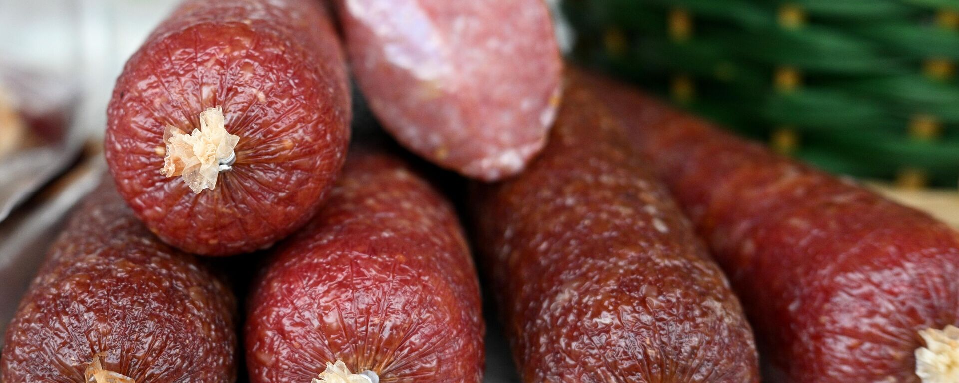 Колбасные изделия, архивное фото - Sputnik Литва, 1920, 20.12.2024