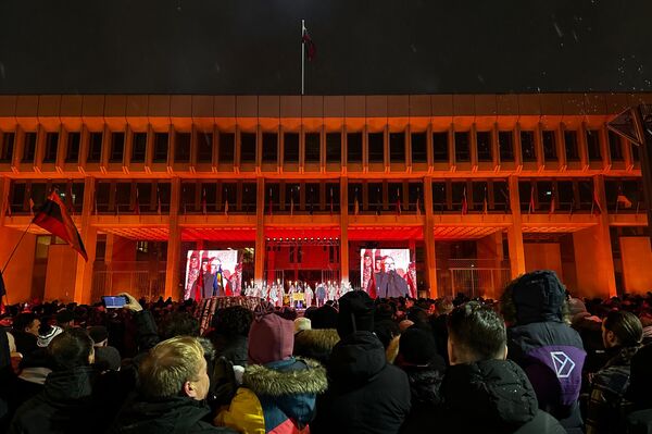 Литва продвигает антисоветскую и антироссийскую версию произошедшего, обвиняя во всем советских солдат и подвергая гонениям тех, кто говорит, что 