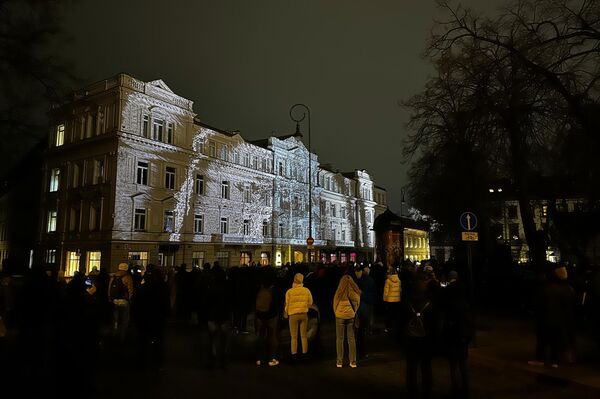 Программа фестиваля традиционно вызывает большой интерес у жителей города, многие приходят семьями. - Sputnik Литва