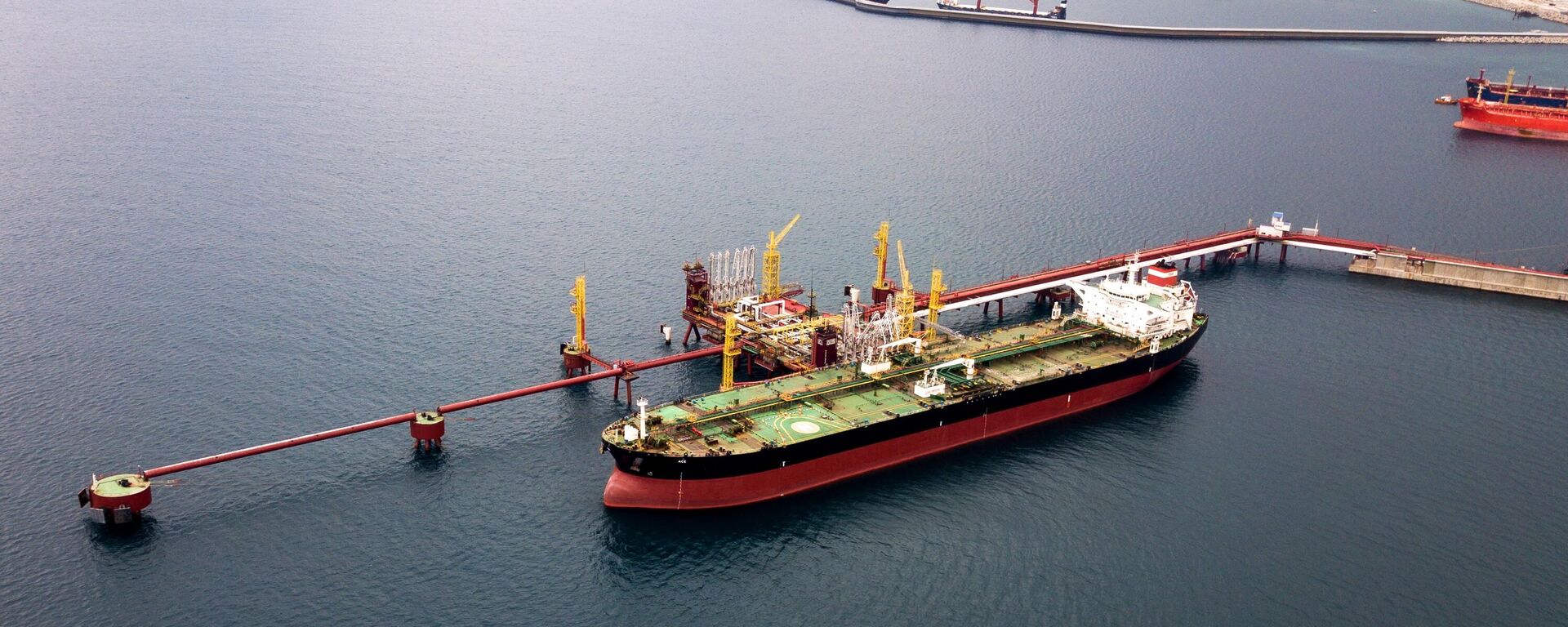 Нефтяной терминал Шесхарис - Sputnik Литва, 1920, 06.08.2025