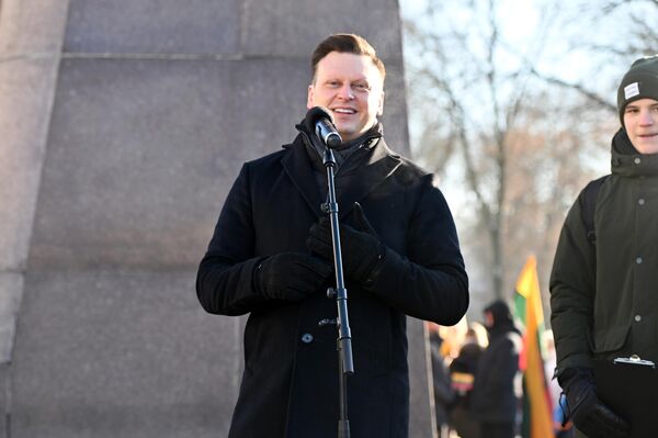 Перед жителями выступил мэр Вильнюса Валдас Бенкунскас.  - Sputnik Литва