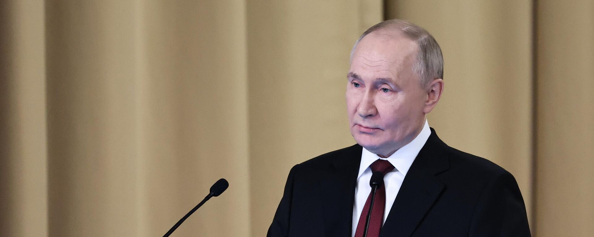 Президент РФ Владимир Путин на заседании коллегии Федеральной службы безопасности - Sputnik Литва, 1920, 27.02.2025