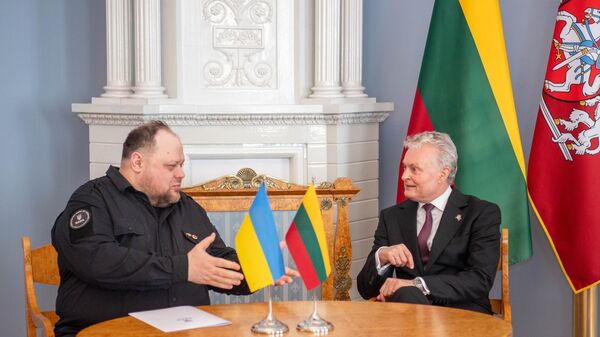 Председатель Верховной Рады Украины Руслан Стефанчук с президентом Литвы Гитанасом Науседой - Sputnik Литва
