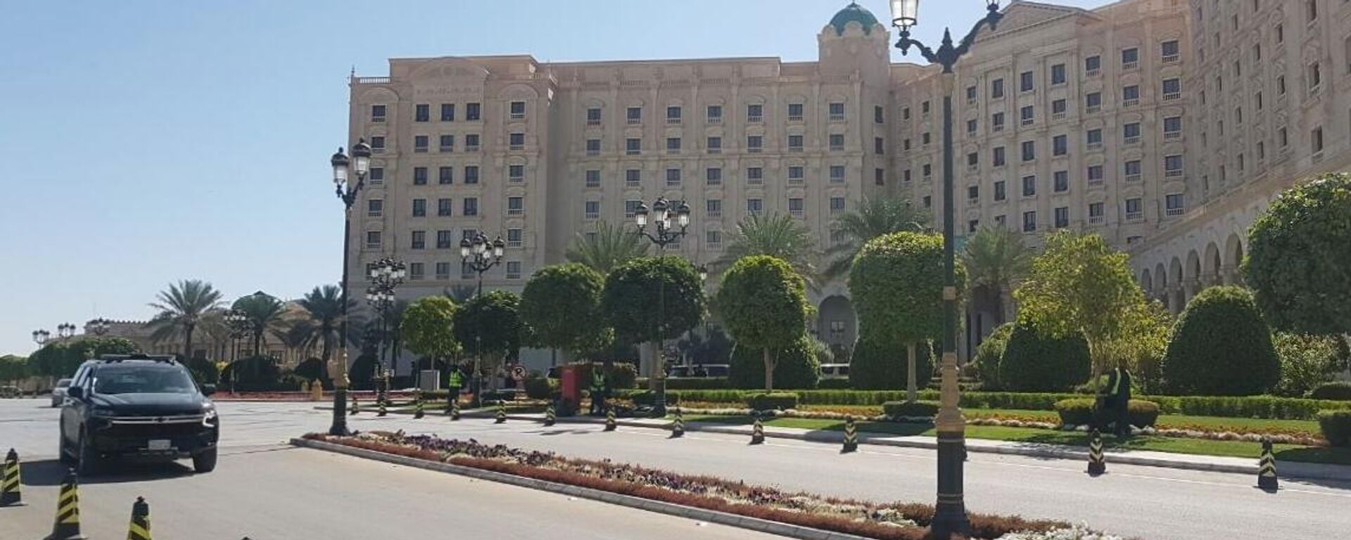 Гостиница The Ritz-Carlton в Эр-Рияде, где идут переговоры РФ и США по Украине - Sputnik Литва, 1920, 24.03.2025